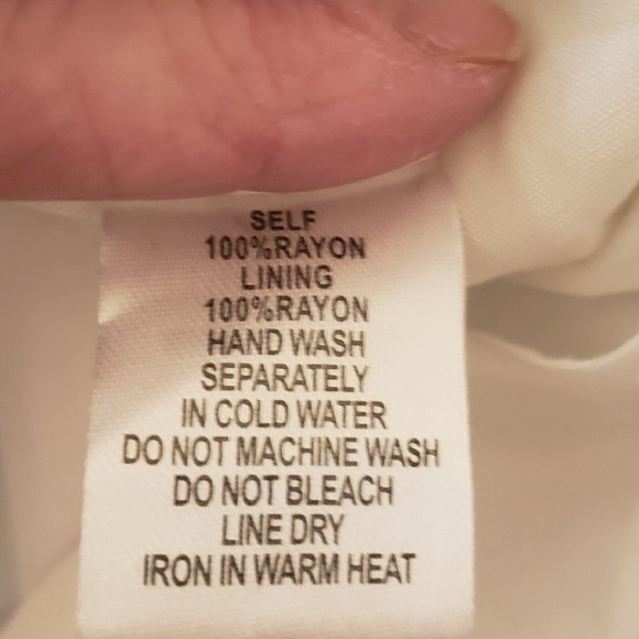 Love You Bunches White Blue Floral Ruffle Shorts Size Medium - Picture 4 of 11